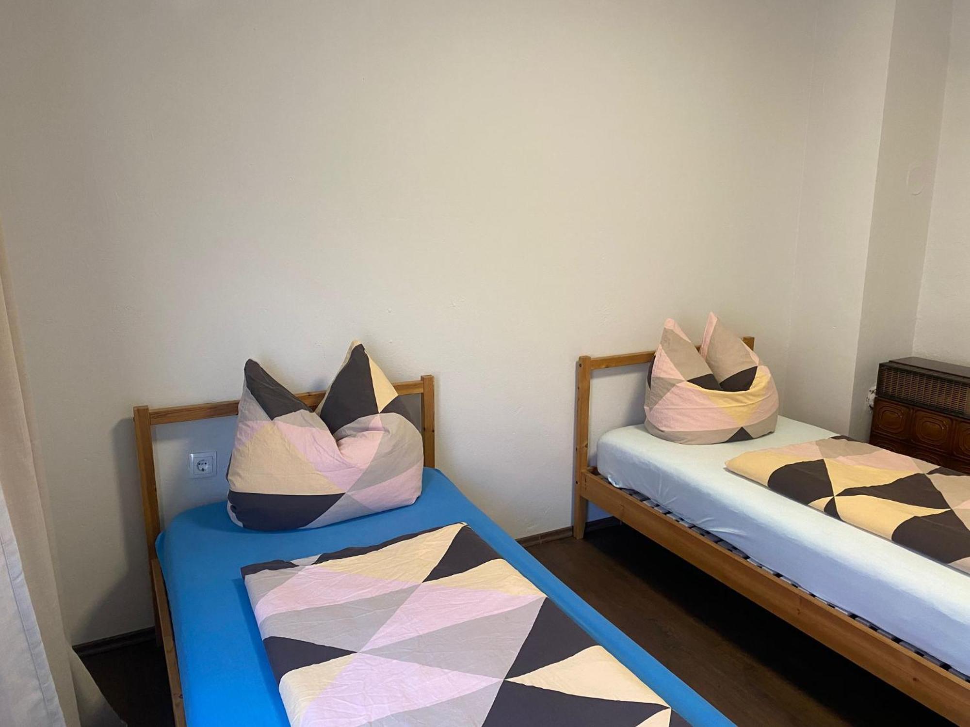 2-zimmer-wohnung Mit Balkon In Der *