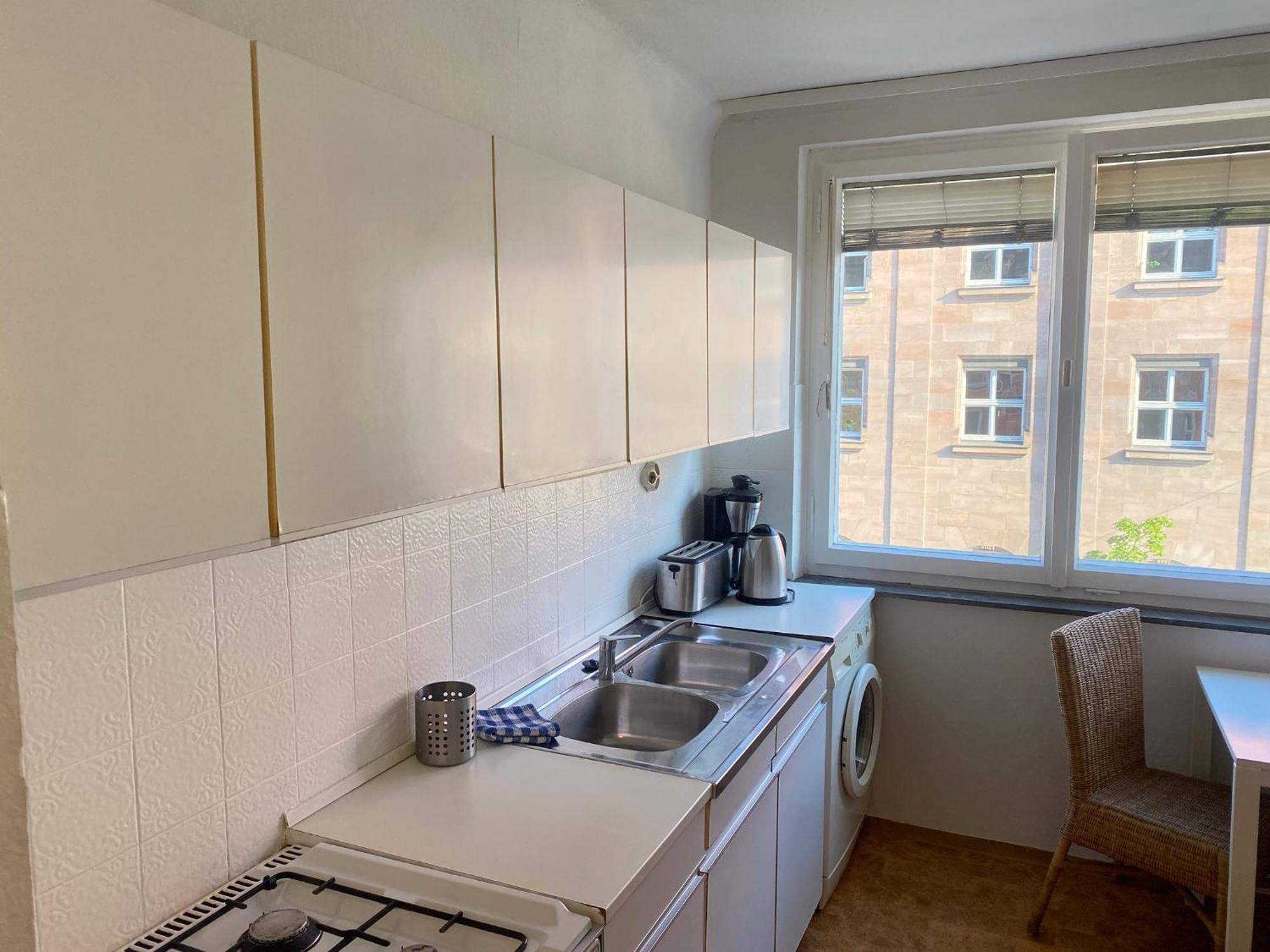 Apartment 2-zimmer-wohnung Mit Balkon In Der Nürnberg